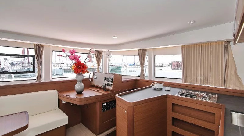 Lagoon 42