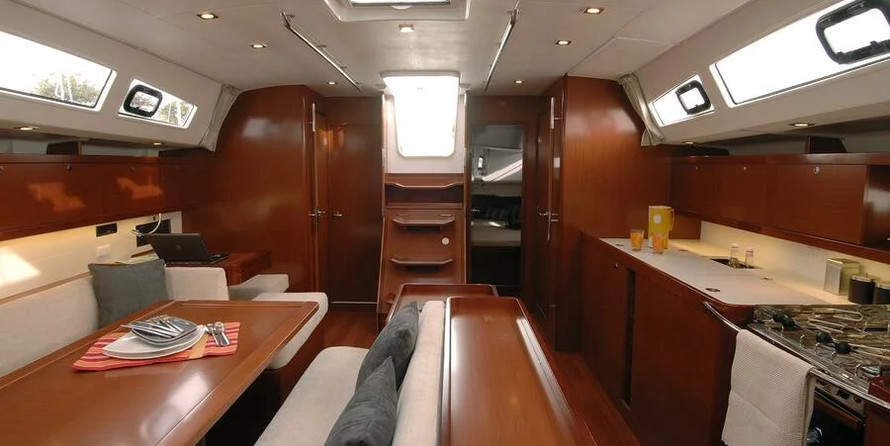 Beneteau Oceanis 50 Family