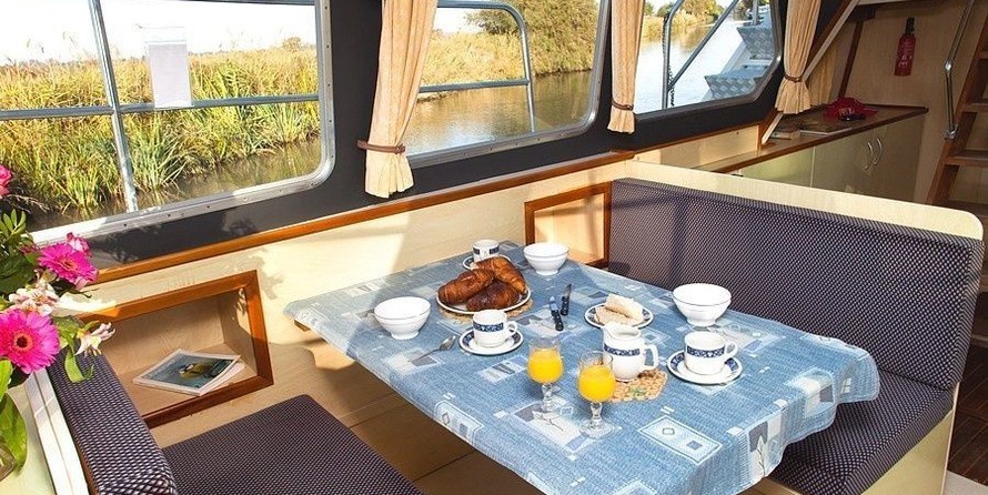 Le Boat Sheba