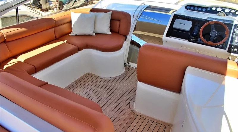 Princess V42
