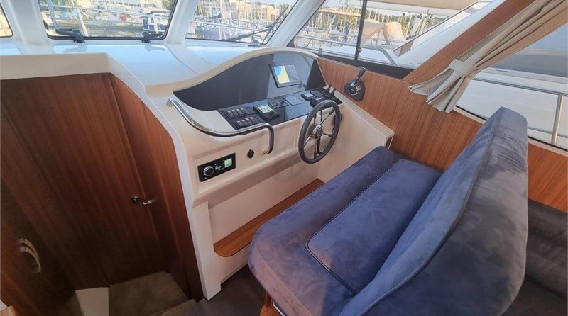 Greenline 33