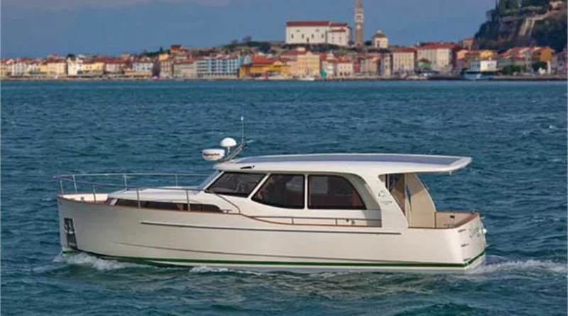 Greenline 33