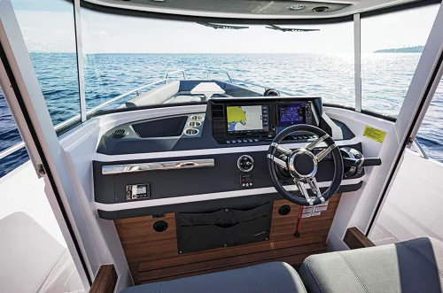 Axopar 28 Cabin