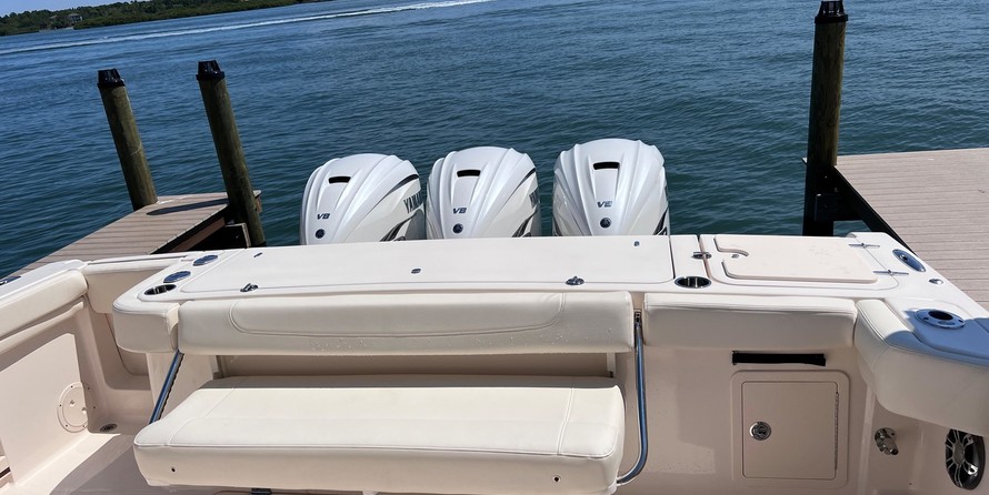 Grady-White Canyon 376