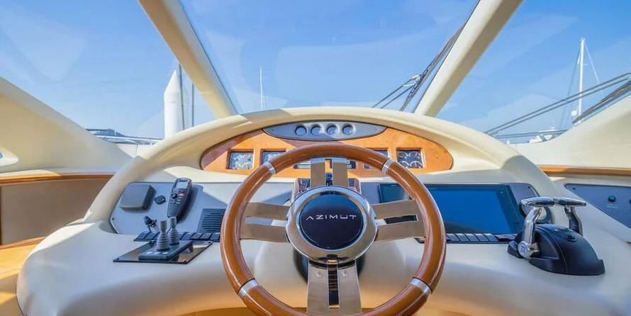 Azimut 55