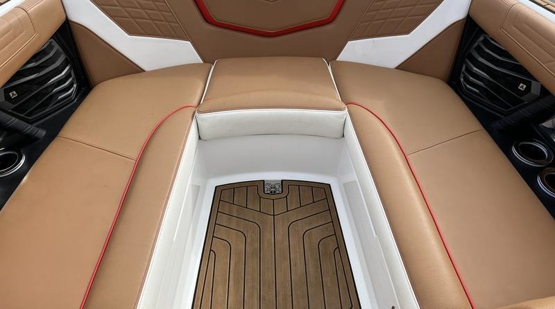 Super Air Nautique G23