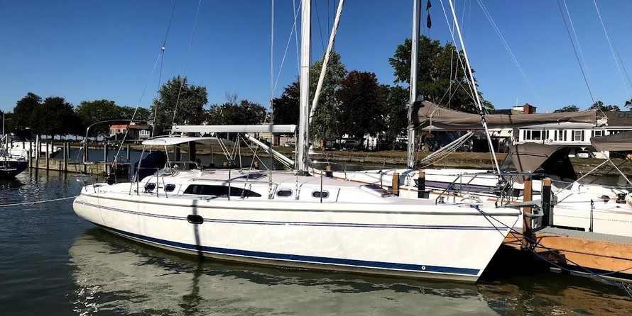 Catalina 375
