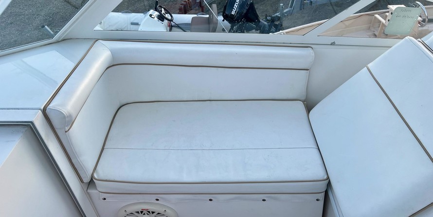 Contender 35 Express